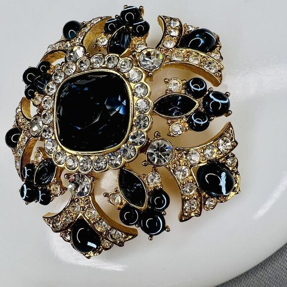 Huge JOAN RIVERS Vintage Gold Statement Brooch Midnight Blue Rhinestones 1213 - Picture 5 of 11